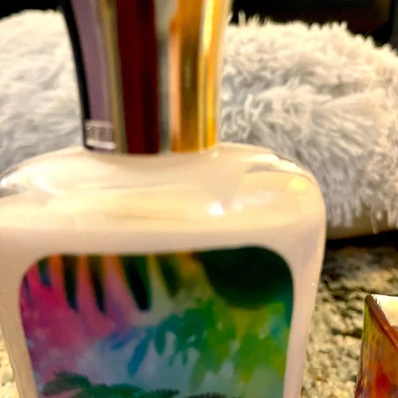 Bath & Body Works Into The Wildbundle.